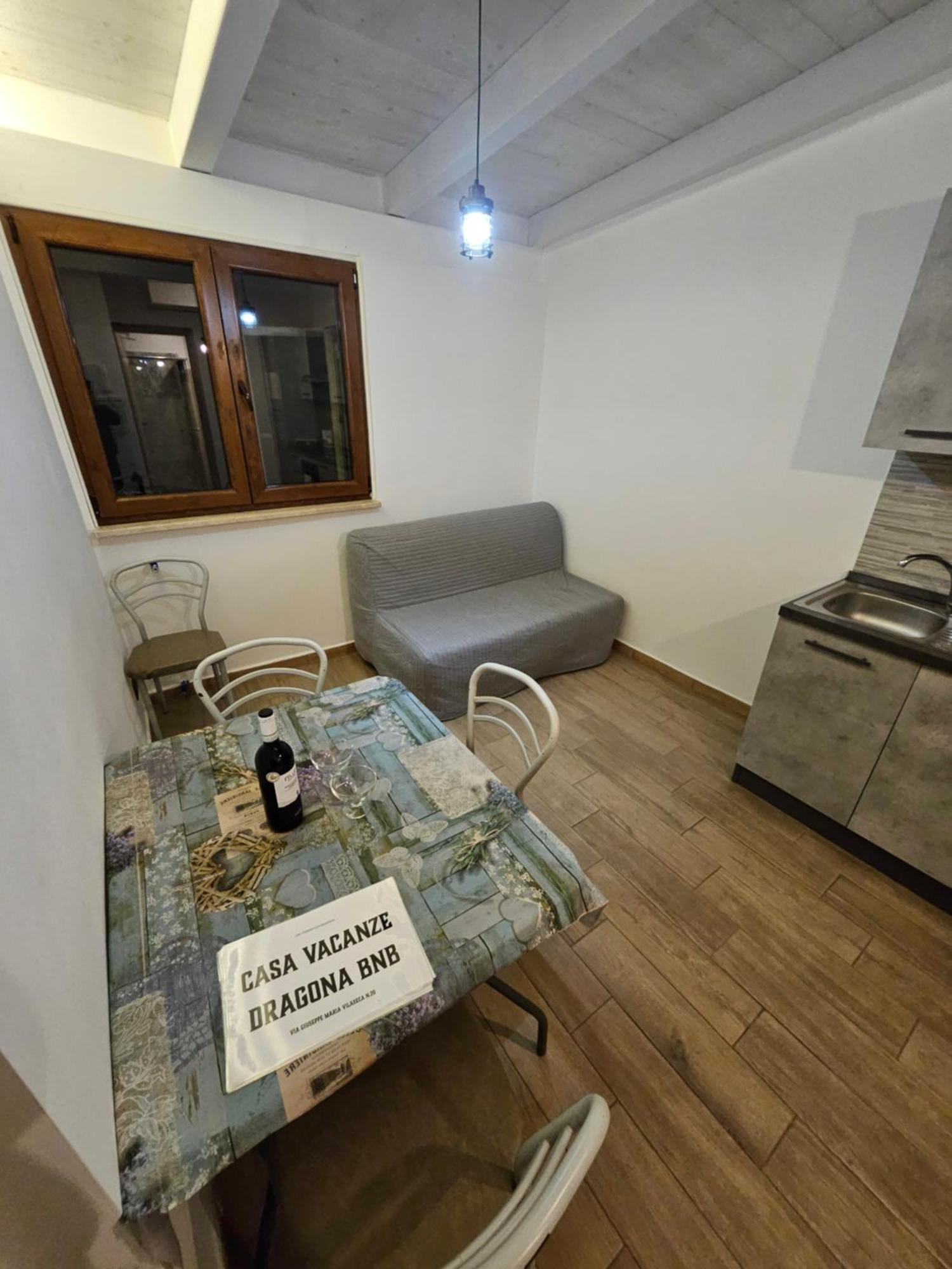 Casa Vacanze Dragona 15 Min Fco 10 Min Ostia Acilia Εξωτερικό φωτογραφία